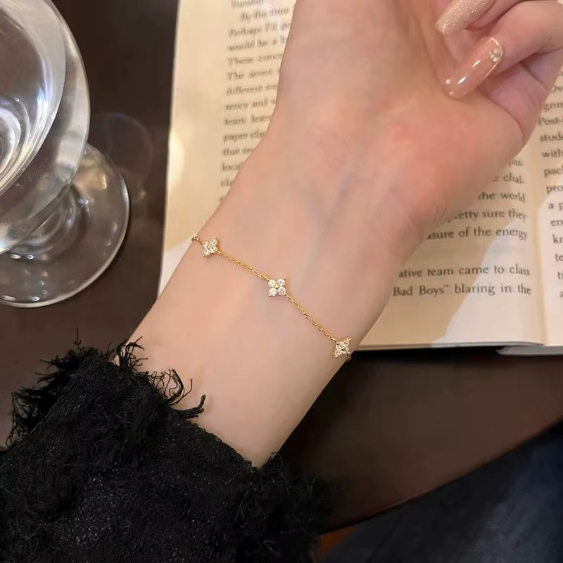 THE ONE BRACELET